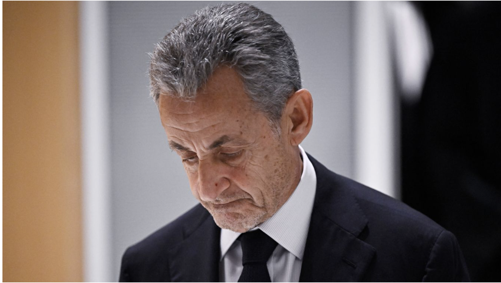 Volt francia elnök börtönben – öt évre ítélték Nicolas Sarkozyt