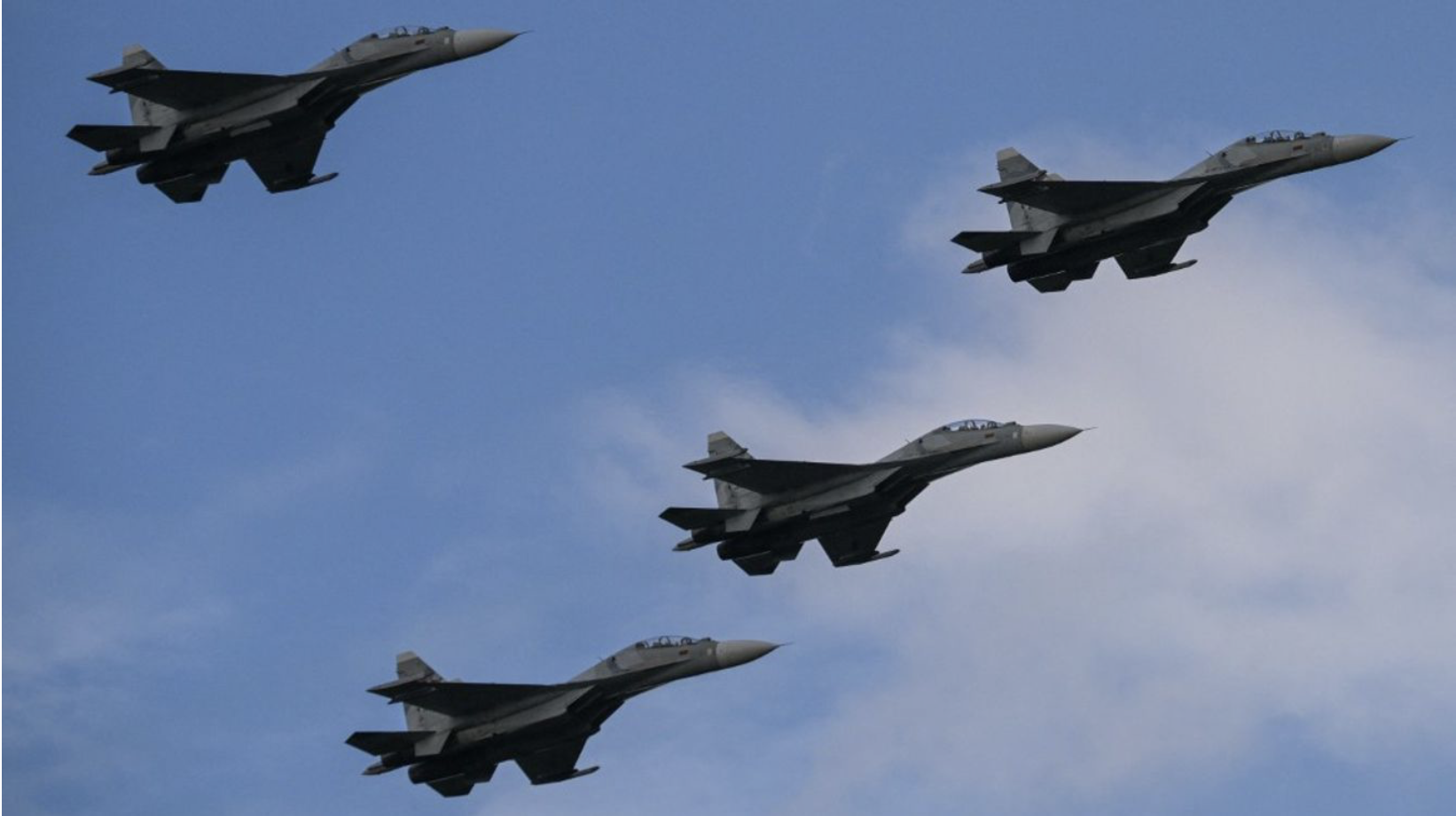 Lengyelország vadászgépeket riasztott az ukrán határ közelében zajló orosz légicsapások miatt