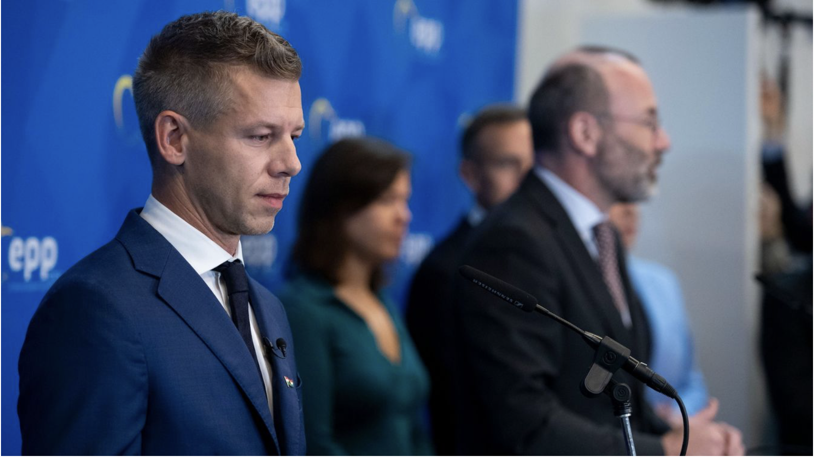 Megmarad Magyar Péter mentelmi joga, az EP nem függesztette fel