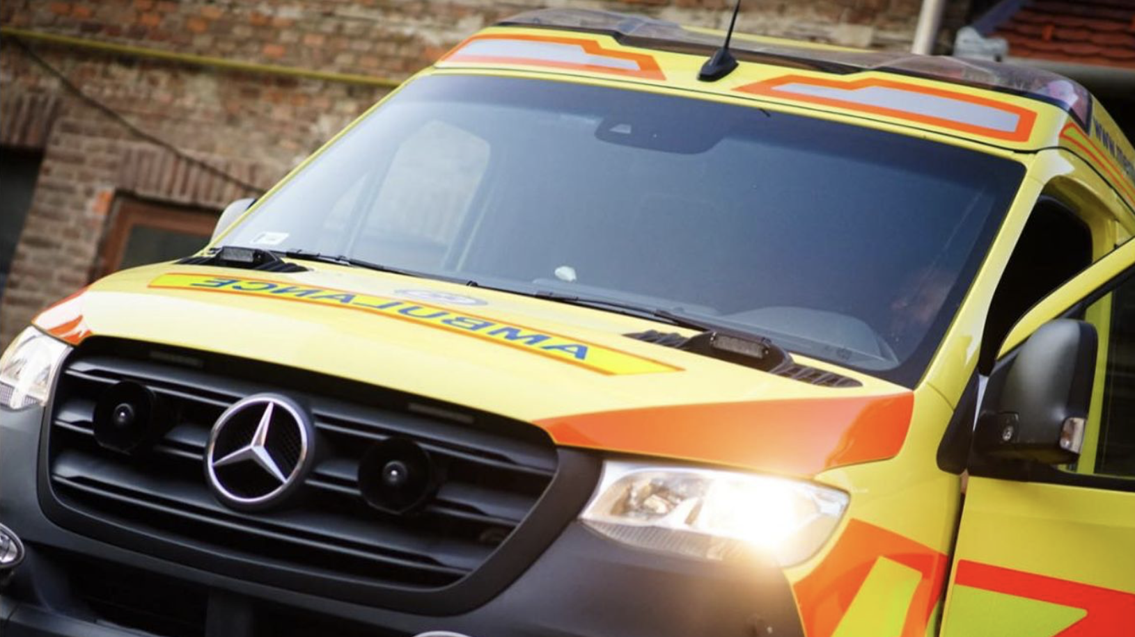 Megújul a mentőflotta: év végéig 101 új mentőautó áll szolgálatba