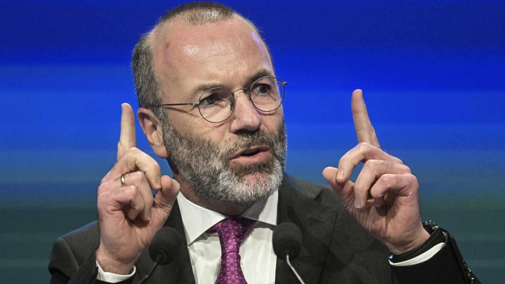 Manfred Weber: Támogatjuk azokat a törekvéseket, amelyek arra irányulnak, hogy béke legyen Ukrajnában