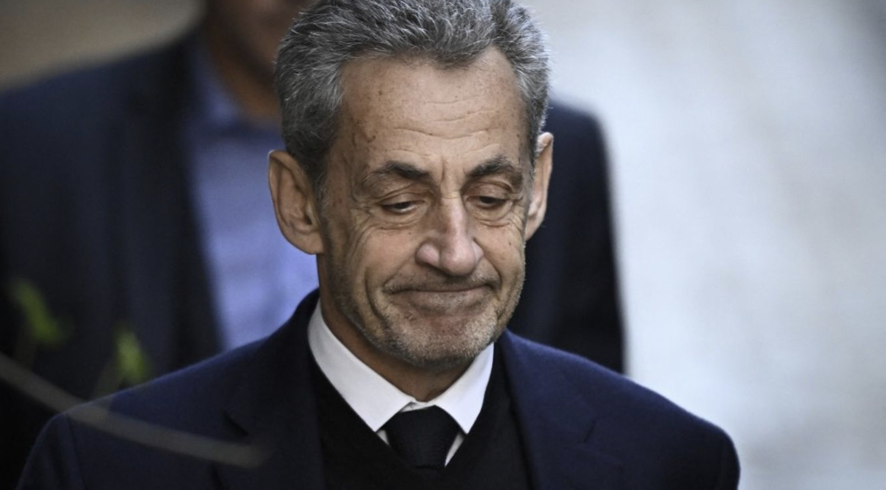 Nicolas Sarkozy volt francia elnököt a fellebbezés idejére szabadlábra helyezik