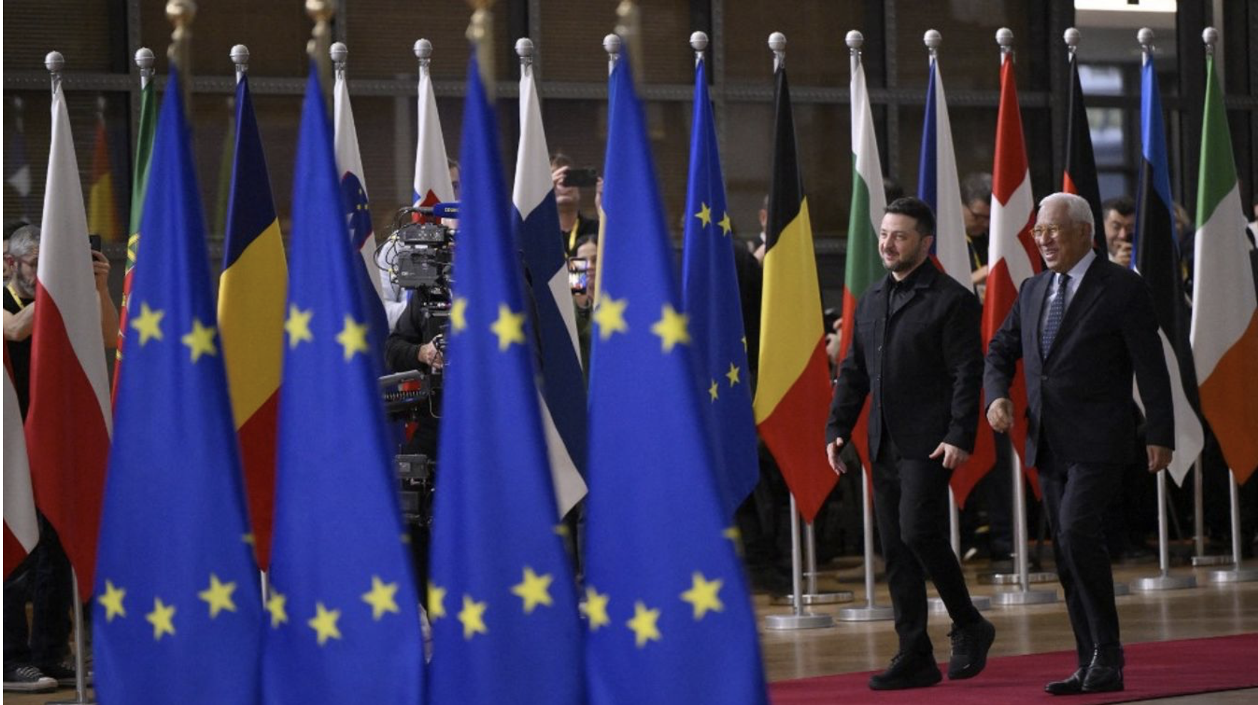 Vészjelzés Magyarországnak: Ukrajnában tanácskoznak az uniós vezetők, hogy kikerüljék Orbán Viktor vétóját