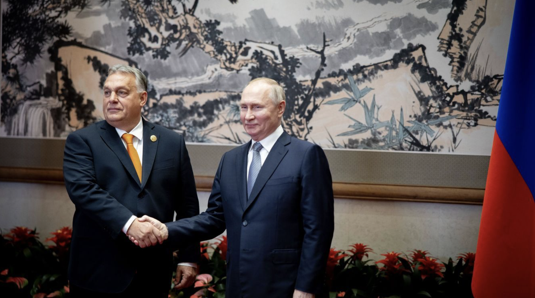 Orbán Viktor Moszkvába utazott az energiaellátás biztosítása érdekében