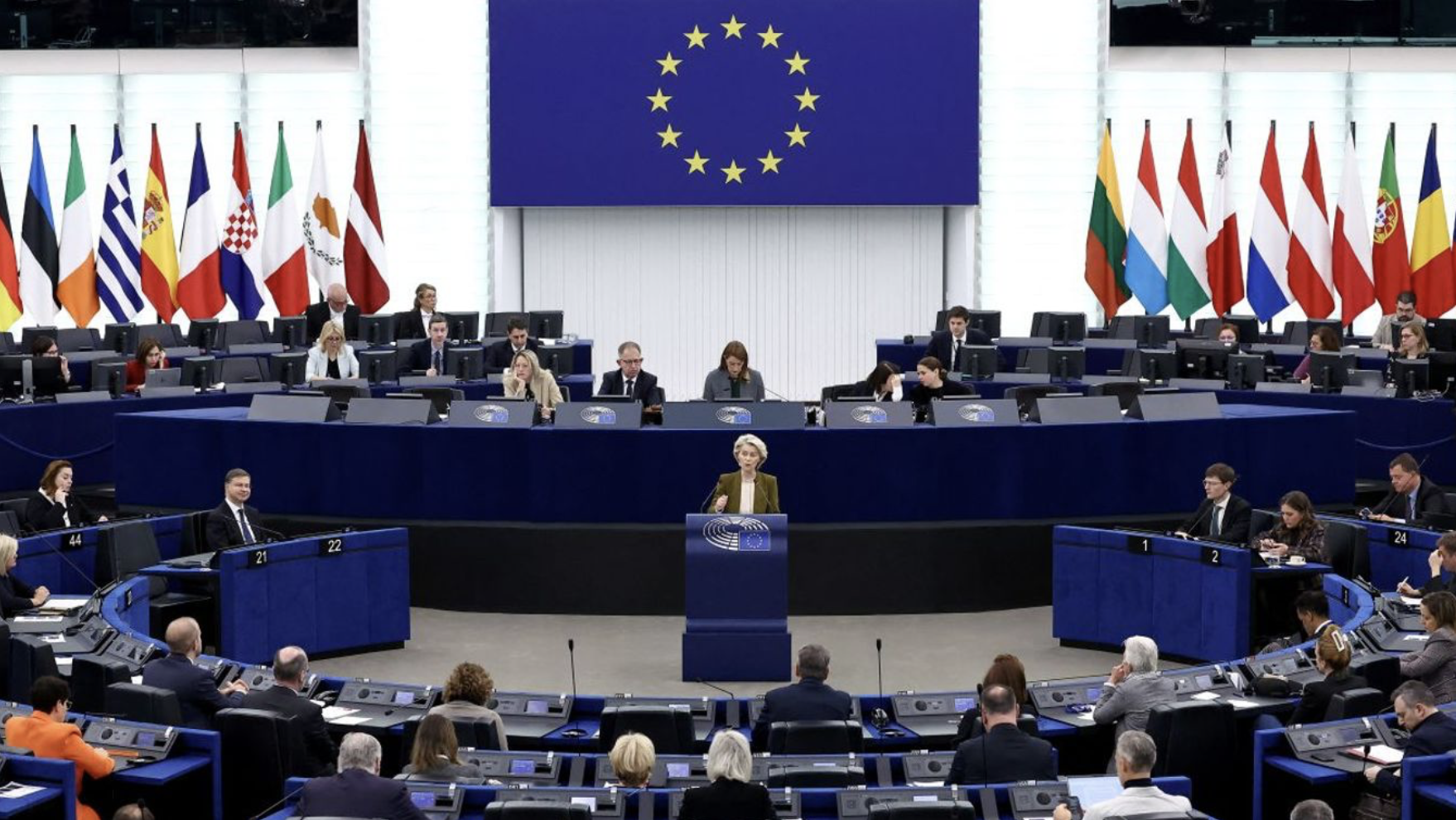 A magyarok elutasítják Brüsszel új terheit, a Tisza Pártot is bírálják támogatásáért