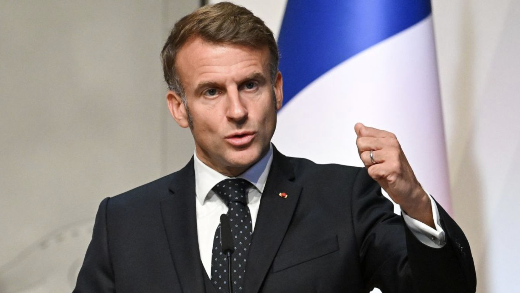 Macron: Folytatni kell a nyomásgyakorlást Moszkvára