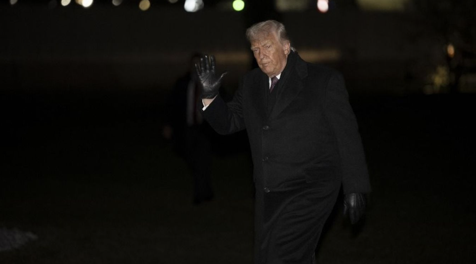 Hatalmas amerikai hadiflotta tart Irán felé