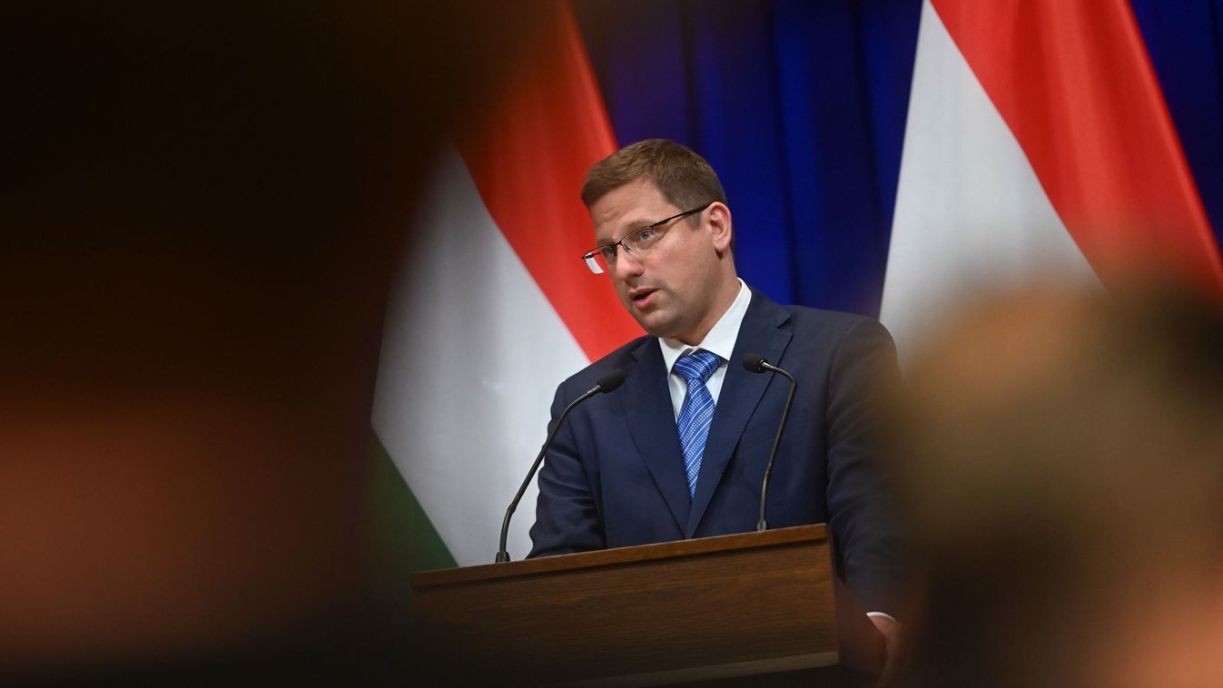 Gulyás Gergely: A kormány döntött a kiegészítő nyugdíjemelésről